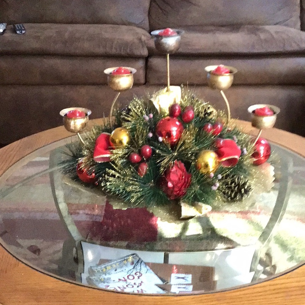 Elegant Gold and Red Holiday Centerpiece